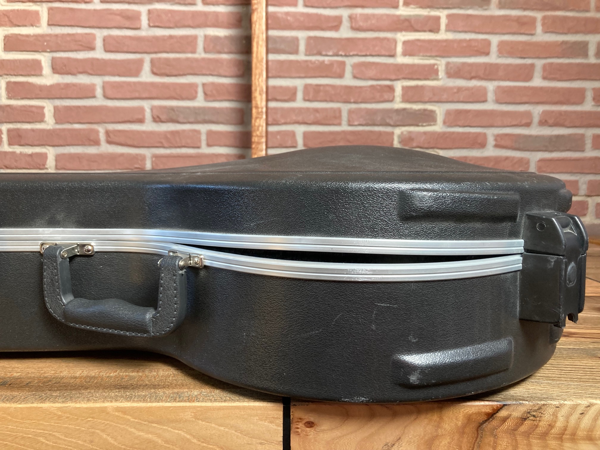 1SKB-52 Universal 6-String Banjo Case (B-Stock)